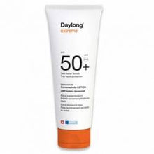 Charger l&#39;image dans la galerie, Daylong Extrême lait solaire liposomal (SPF 50+)
